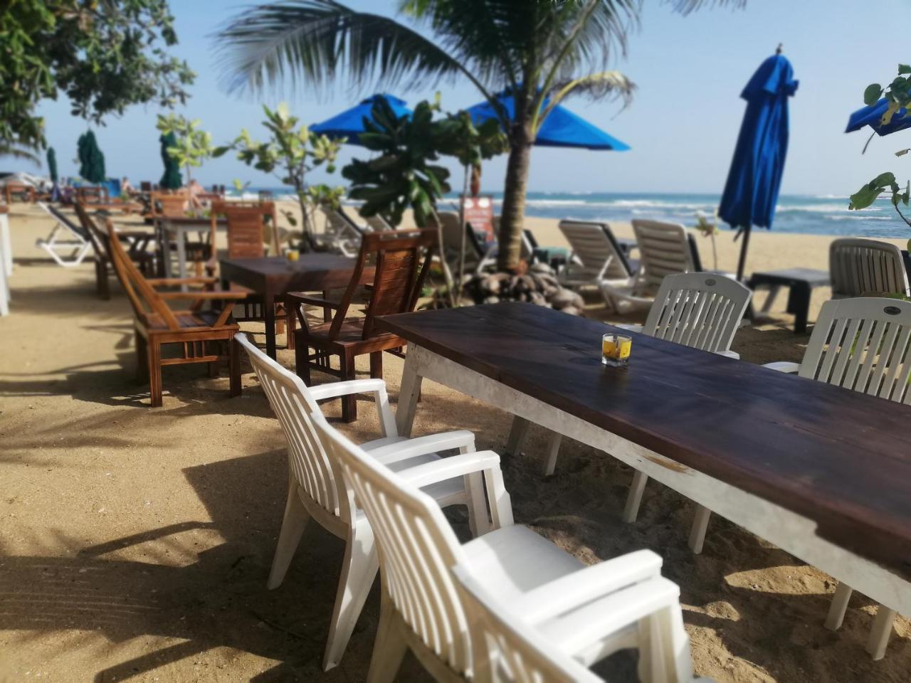 Sunset Colony Beach Resort Unawatuna Exterior foto