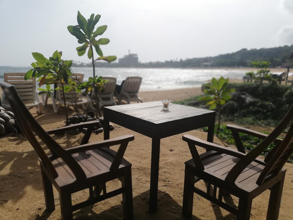 Sunset Colony Beach Resort Unawatuna Exterior foto