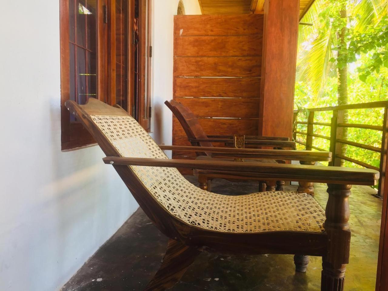 Sunset Colony Beach Resort Unawatuna Exterior foto