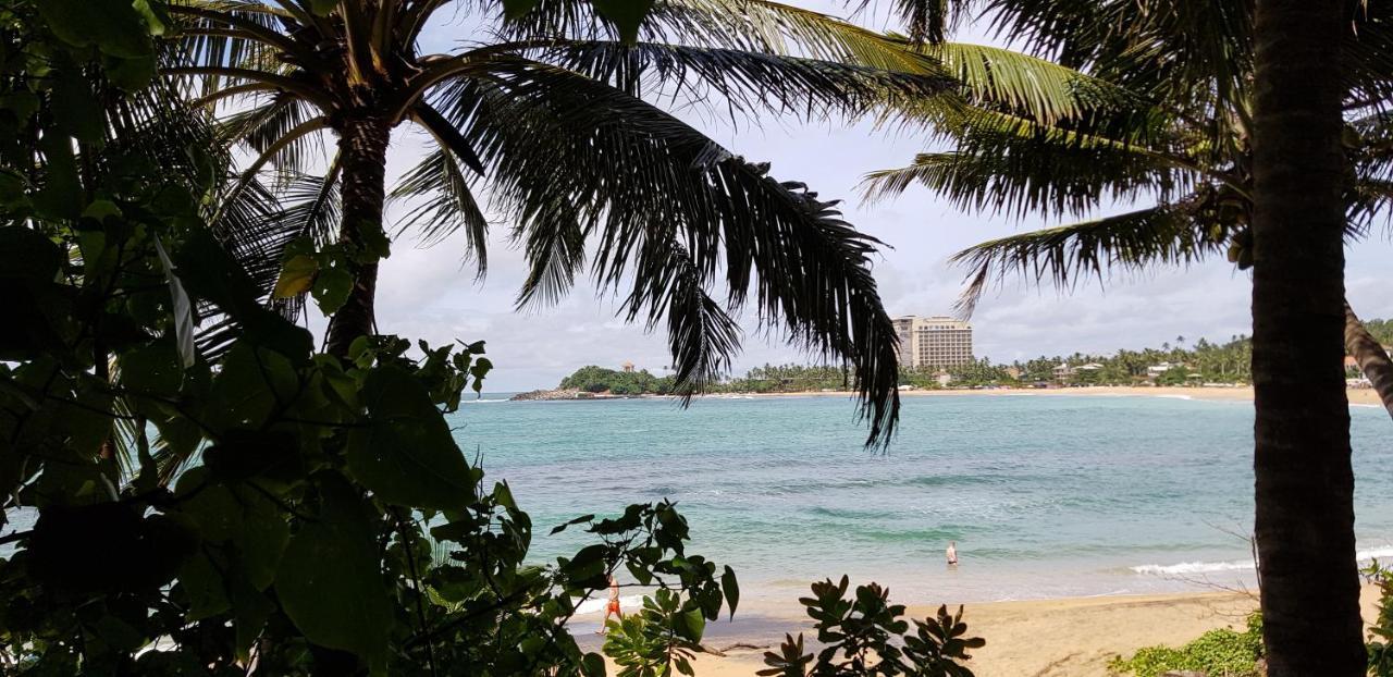 Sunset Colony Beach Resort Unawatuna Exterior foto